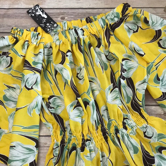 [SOLD]Hong Fa Fu Shi Floral Off-Shoulder Top - Picture 2 of 8